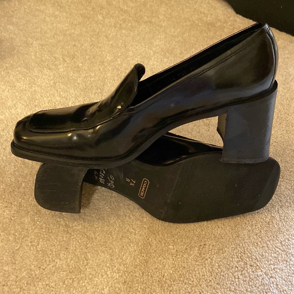 Authentic Coach heeled loafers size 7.5!